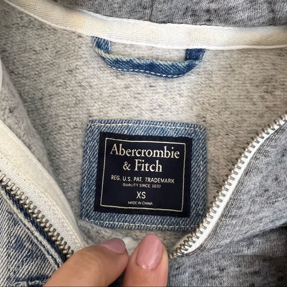 Abercrombie and Fitch Jacket - Picture 8 of 10